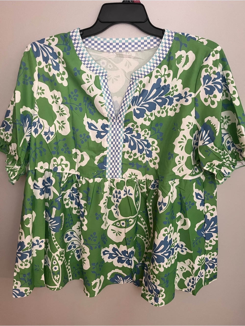Shein Green Floral V-Neck Peplum‎ Top